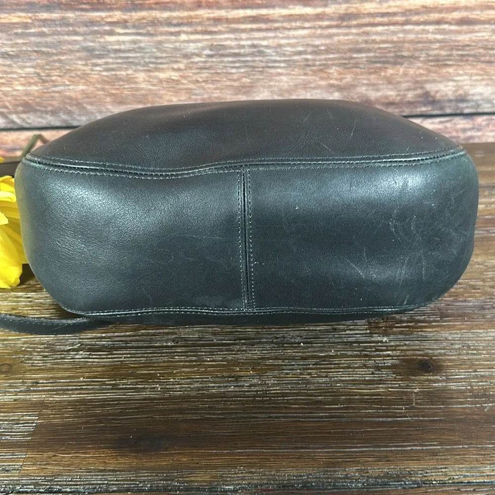 Vintage Coach Chelsea leather shoulder messenger bag in black 6003! - Picture 7 of 12